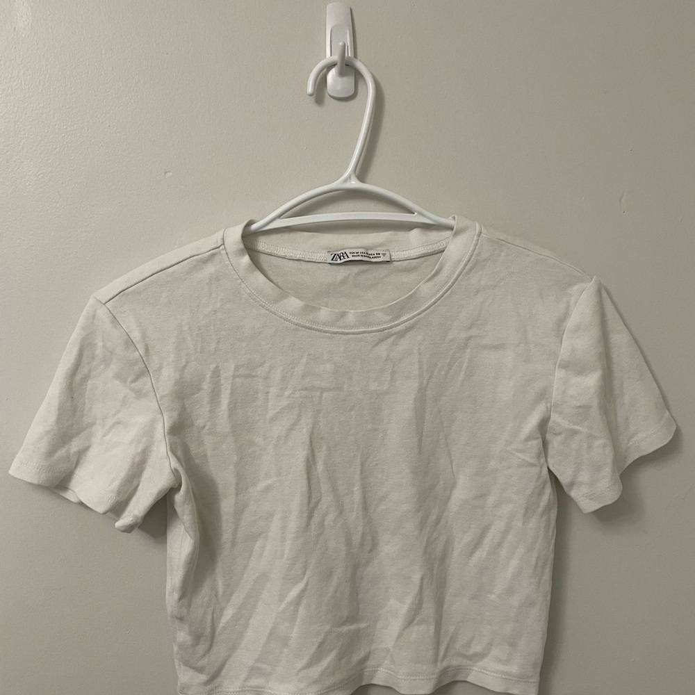 Zara White Crewneck Cropped Tee